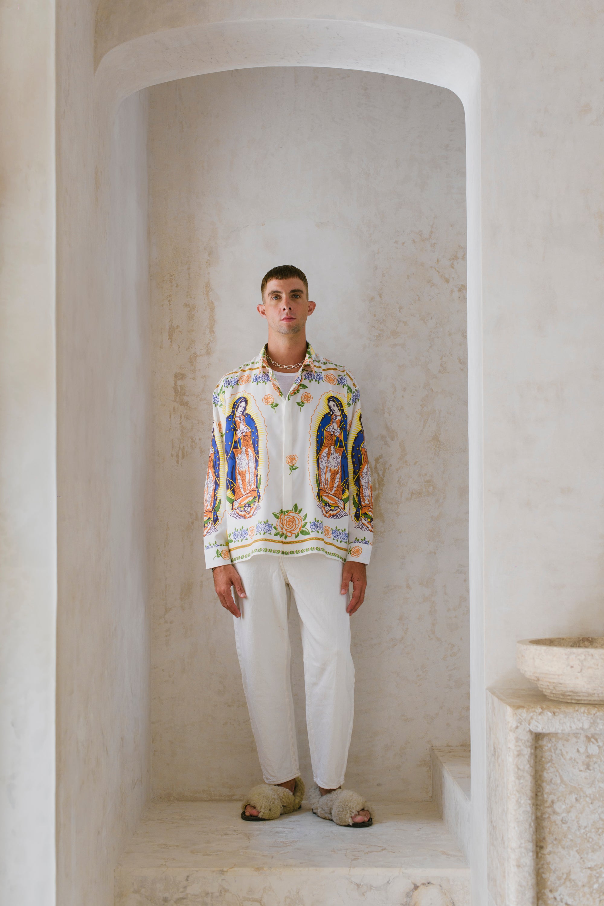 VIRGIN DE GUADALUPE LONG SLEEVES BUTTON DOWN SHIRT
