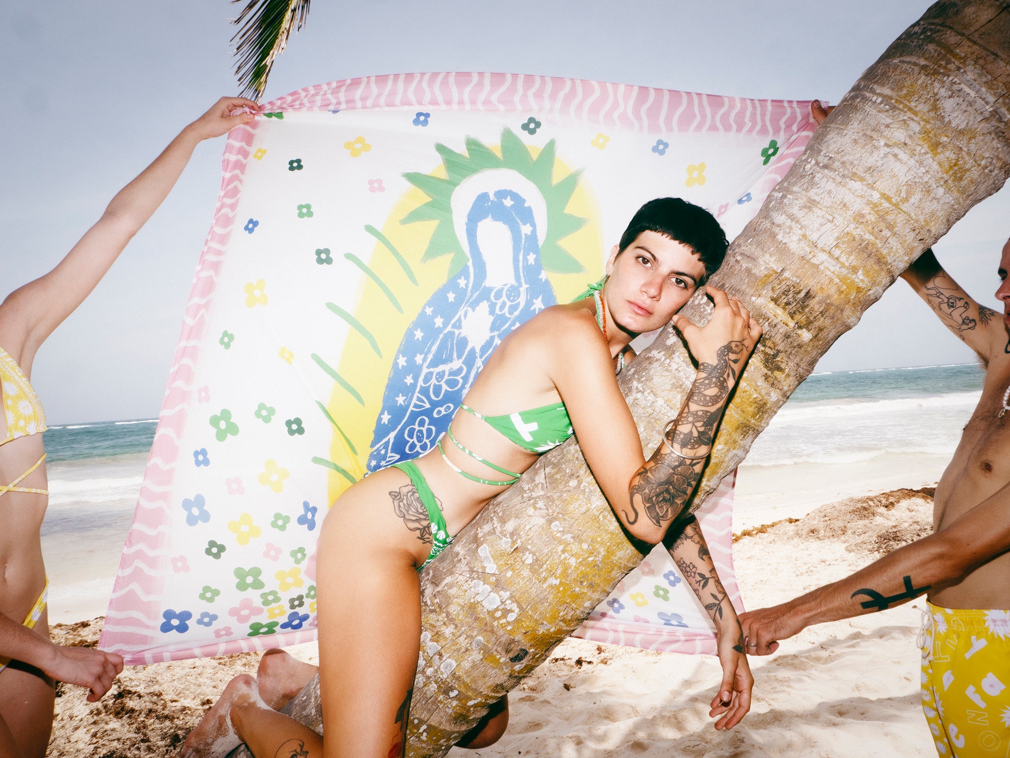 Beach apparel accessory