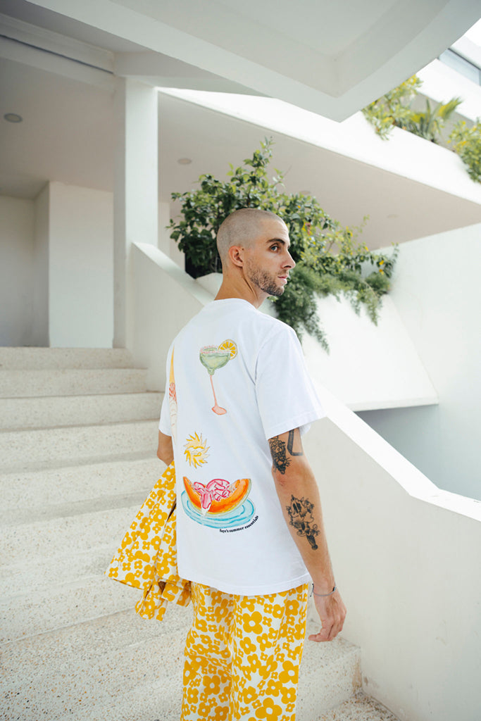 SUMMER ESSENTIALS T-SHIRT