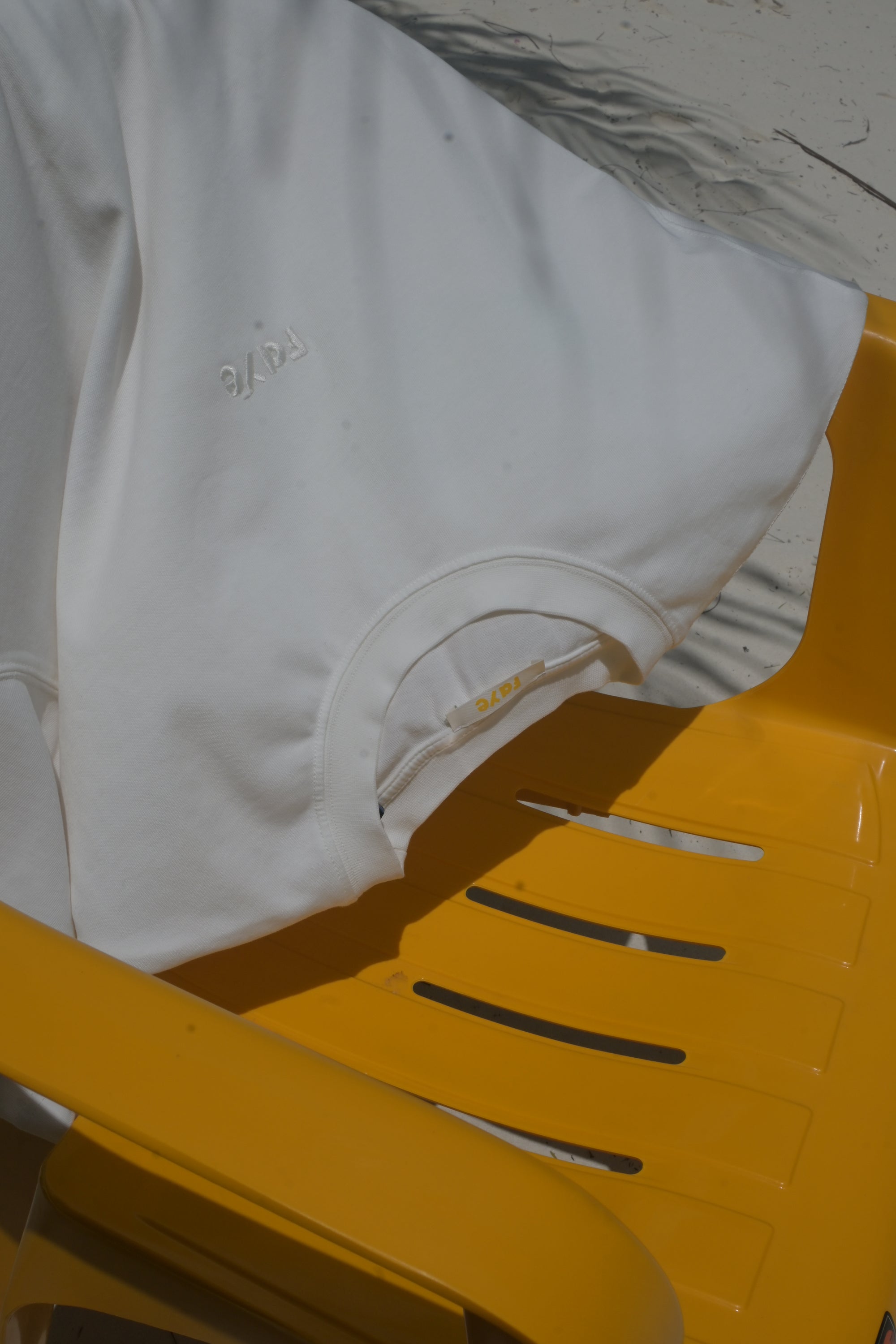 SUMMER ESSENTIALS T-SHIRT