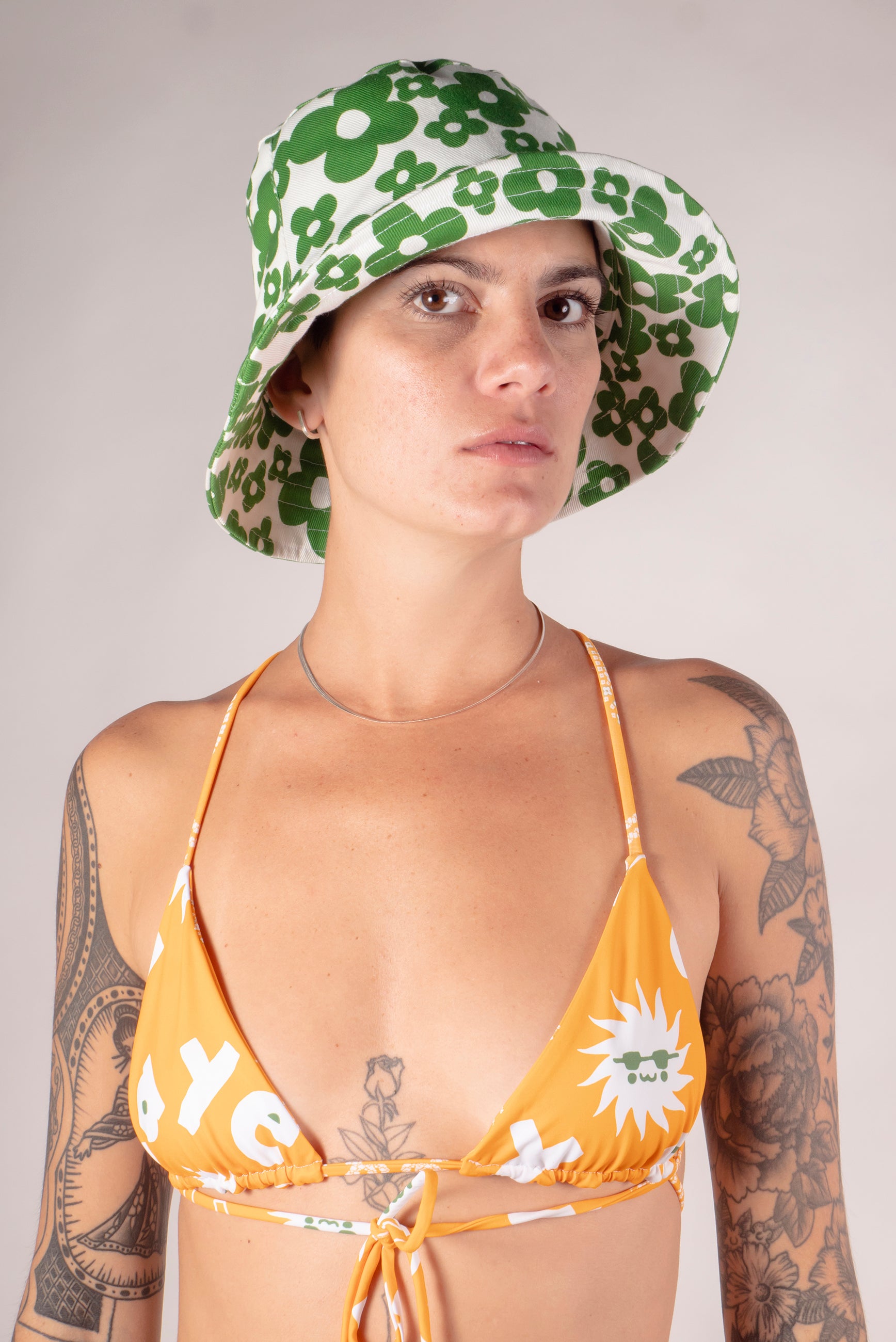 Canvas printed flowers bucket hat